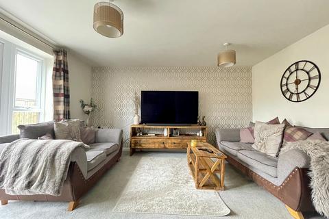 3 bedroom semi-detached house for sale, Elder Grove, Blakelaw, Newcastle upon Tyne, NE5