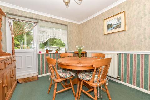 39 Evenden Road, Meopham, Gravesend, DA13 0HA