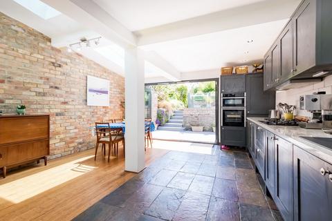 4 bedroom end of terrace house for sale, Backwell, Bristol BS48