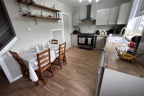 2 bedroom terraced house for sale, Strathtay Road, Perth