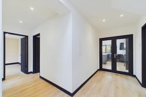 28 Barnehurst Avenue, Bexleyheath, DA7 6QB