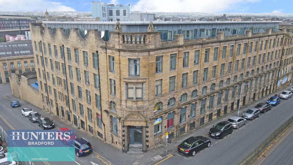 Woolston Warehouse, Grattan Road... 1 bed apartment to rent £625 pcm (£144 pw)