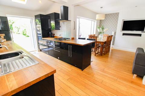 4 bedroom semi-detached house for sale, Sturminster Road, Bristol