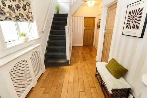 18 Sturminster Road, Bristol, BS14 8AA