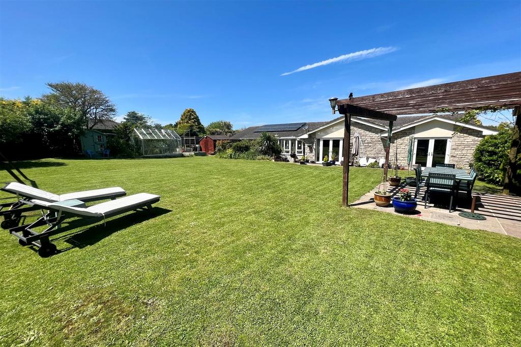 Garden 4.jpg
