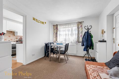1 bedroom apartment for sale, Trapstyle Road, Ware SG12