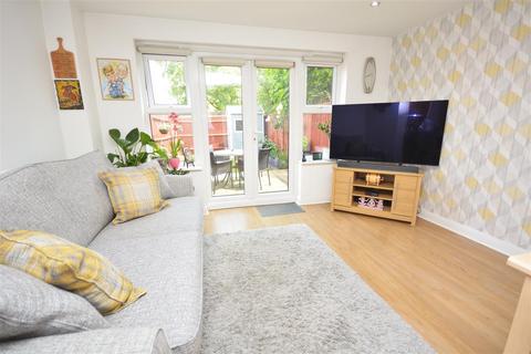 3 bedroom end of terrace house for sale, Malmesbury Road, Morden SM4
