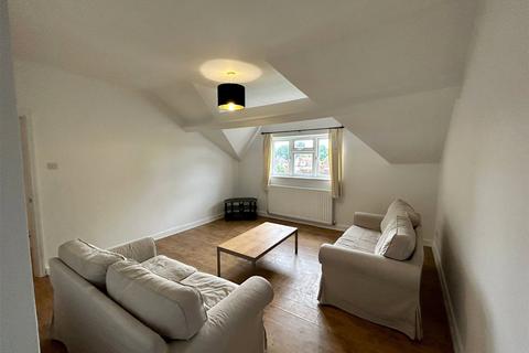 2 bedroom flat to rent, Milbank Road, Darlington, DL3