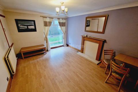 2 bedroom semi-detached house to rent, Rochester Road, Durham