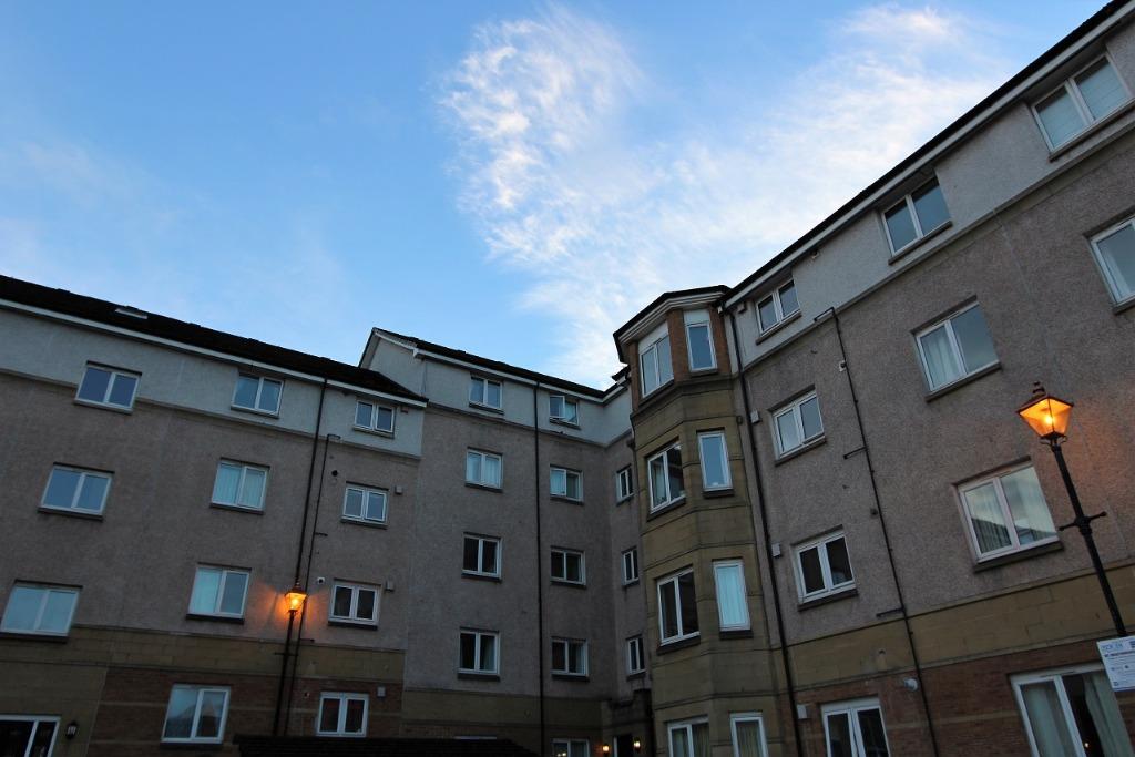 Easter Dalry Wynd, Dalry, Edinburgh... 1 bed flat £995 pcm (£230 pw)