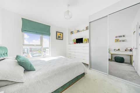 2 bedroom flat for sale, Osborne Road, Acton