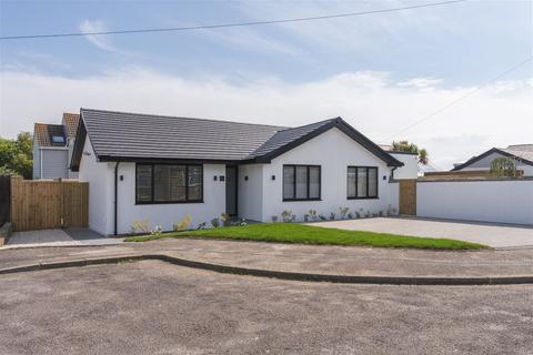 3 bedroom detached bungalow for sale, Roscrea Close, Bournemouth BH6