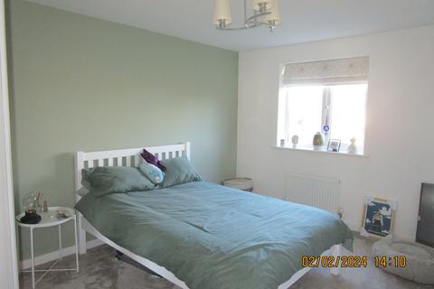 4 bedroom semi-detached house to rent, Linstock Way, Boulton Moor DE24