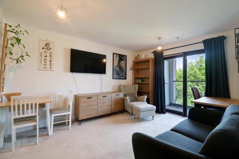 1 bedroom apartment for sale, at Terrace Apartments, 40 Drayton Park, London N5