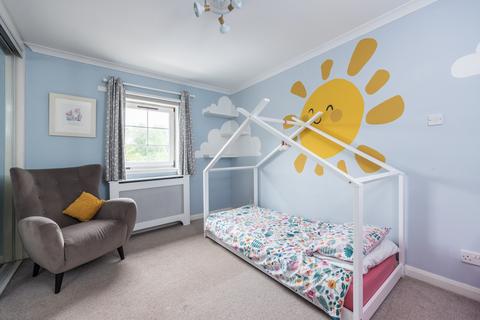 24 Baberton Avenue, Juniper Green, EH14 5DR