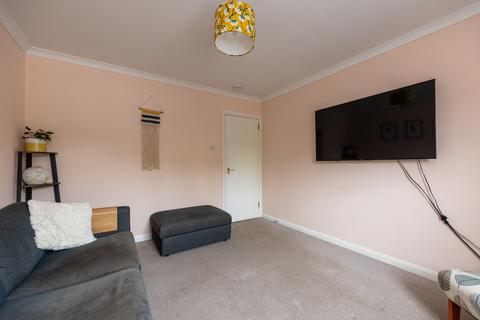 24 Baberton Avenue, Juniper Green, EH14 5DR
