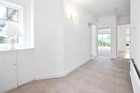 14 Squires Way, Dartford, DA2 7NW