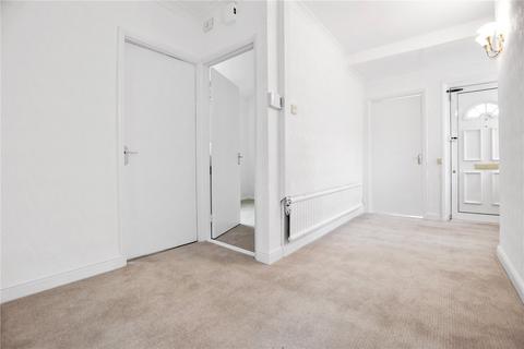 14 Squires Way, Dartford, DA2 7NW