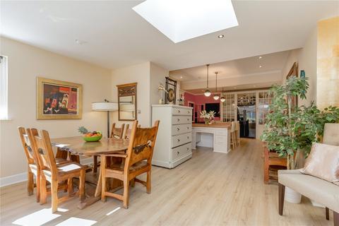 7 Clarendon Crescent, Edinburgh, EH4 1PT
