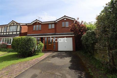 4 bedroom detached house to rent, St Austell Close, CV11 6SX