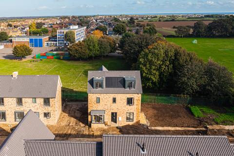 3 bedroom detached house for sale, Stubbs Gardens, Southend-on-Sea, SS3