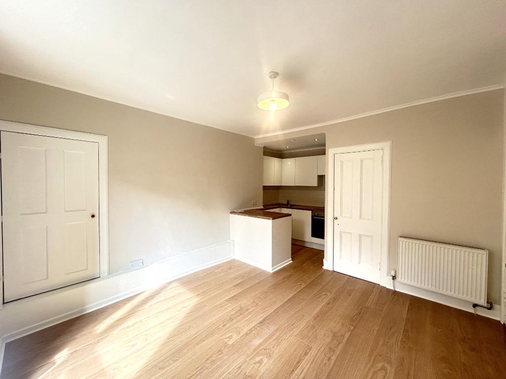 Apartment in Edinburgh, Stockbridge - View 2