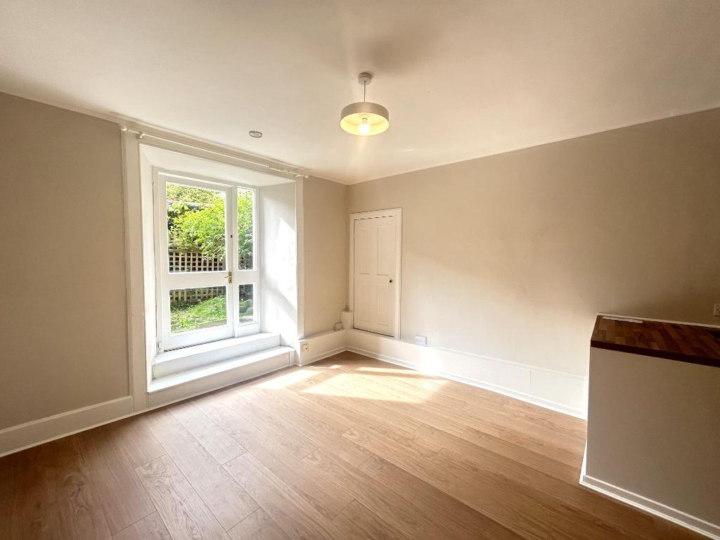 Apartment in Edinburgh, Stockbridge - View 3