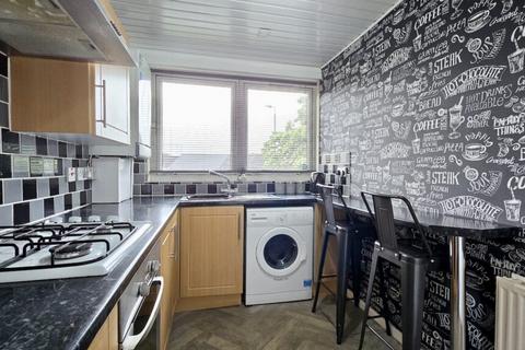80 Glendale Drive, Bishopbriggs, Glasgow, G64 1LA