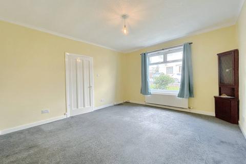 2 bedroom ground floor flat to rent, Broom Crescent, Ochiltree KA18