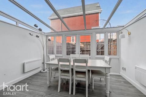 undefined, Longwater Avenue, Reading