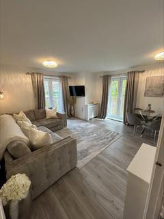 2 bedroom apartment for sale, Philmont Court, Bannerbrook Park, Coventry, West Midlands, CV4