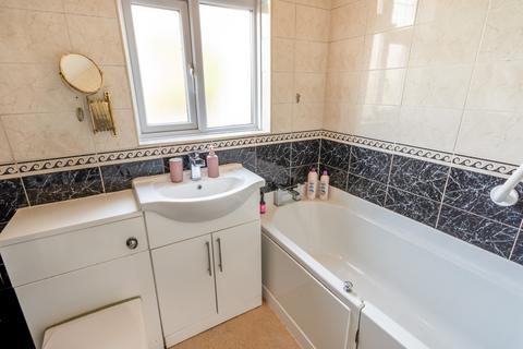 3 bedroom semi-detached house for sale, Oakhill Road, Doncaster, South Yorkshire