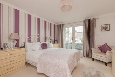 9 Avenel, Edinburgh, EH4 6GX