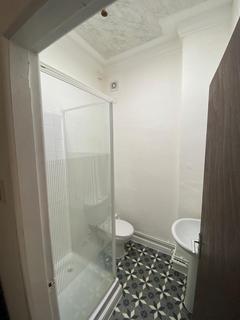 1 bedroom flat to rent, Ash Tree Road ( Studio Flat), Manchester M8