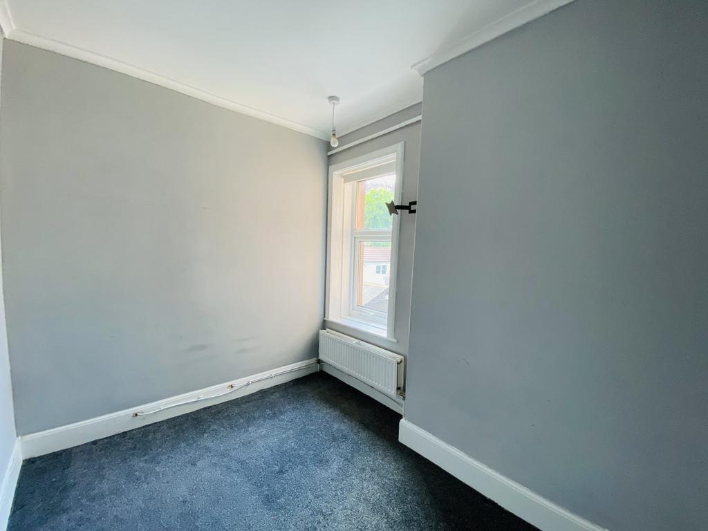 2 Hermitage Drive, Dumfries, DG2 7 QF - Braidwoods