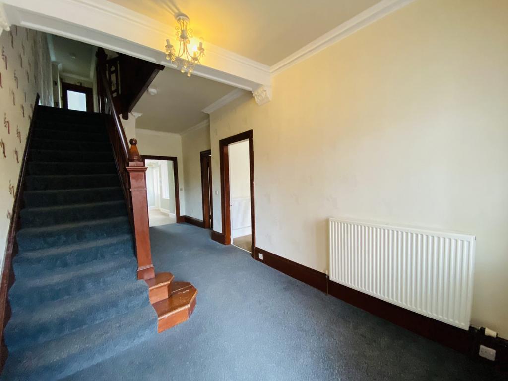 2 Hermitage Drive, Dumfries, DG2 7 QF - Braidwoods