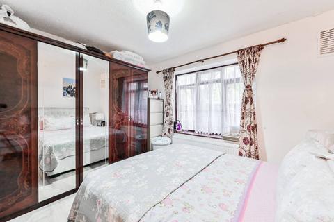 3 bedroom flat to rent, ST PETERS STREET, Angel, London, N1