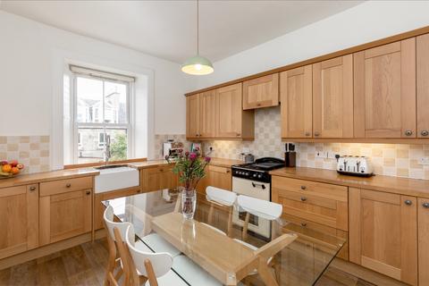 2 bedroom duplex for sale, 38 Regent Place, Abbeyhill, Edinburgh EH7 5BG