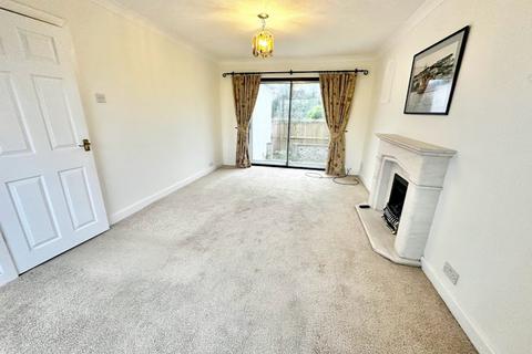 2 bedroom bungalow for sale, Garstang Road West, Poulton-Le-Fylde FY6