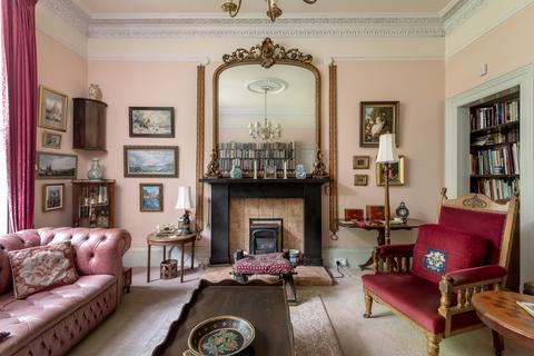 27 Park Road, Edinburgh, EH6 4LA