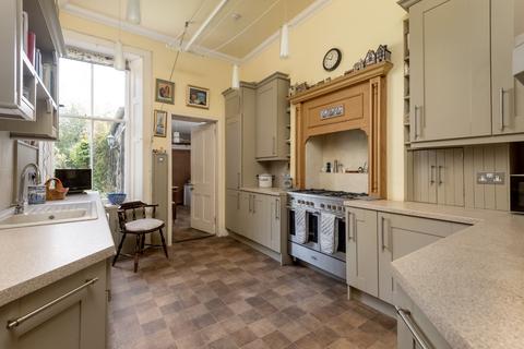 27 Park Road, Edinburgh, EH6 4LA
