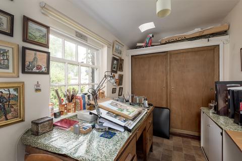 27 Park Road, Edinburgh, EH6 4LA