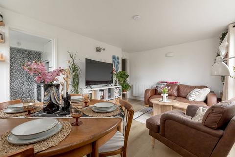 1 bedroom flat for sale, 4S Fair A Far, Cramond, Edinburgh, EH4 6QD