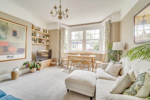 3 bedroom apartment for sale, Farrer Road, Crouch End N8