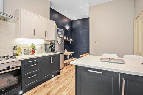 1/1, 12 Dollar Terrace, Glasgow, G20 0BG