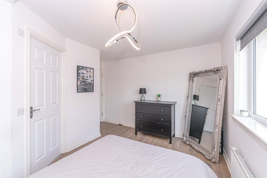 Bedroom 1 Alt