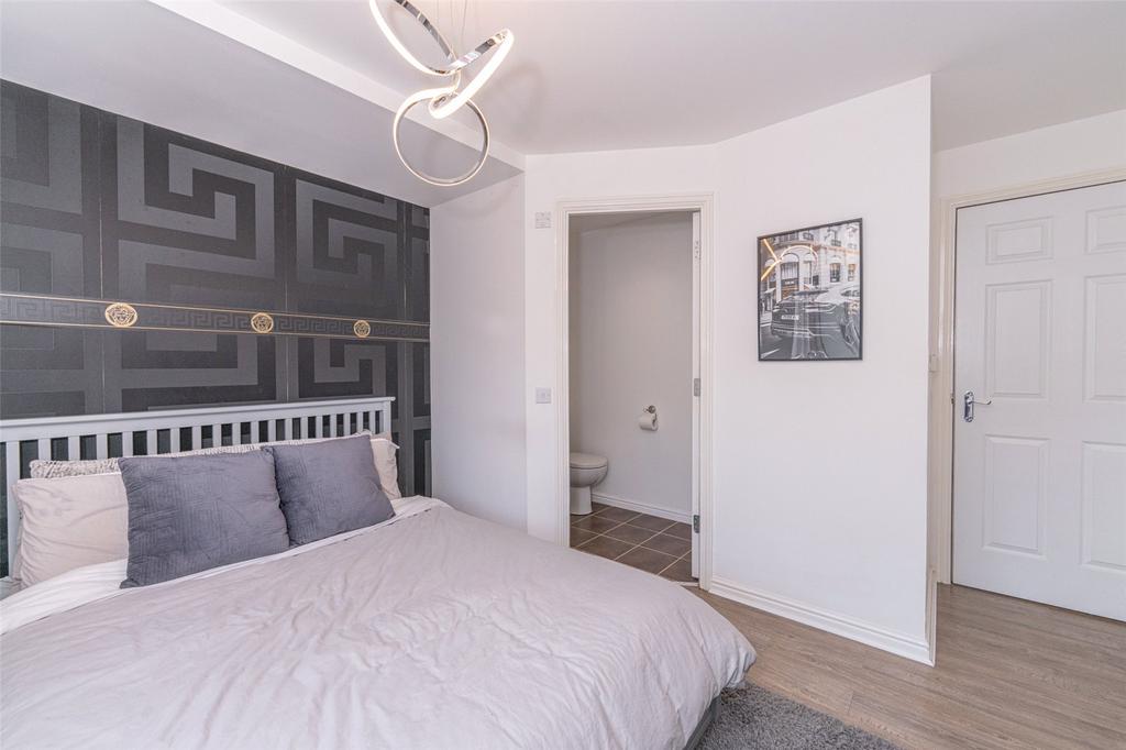 Bedroom 1 Alt