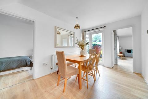 4 bedroom end of terrace house for sale, Theseus Walk, Islington N1