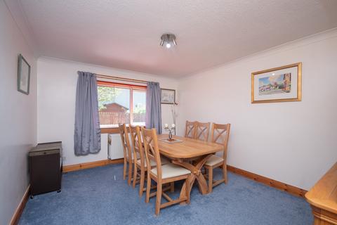 15 Macrosty Gardens, Crieff, PH7 4LP