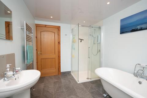 15 Macrosty Gardens, Crieff, PH7 4LP